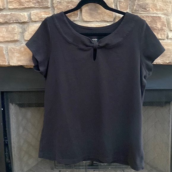 Rafaella Studio Woman black T-shirt with keyhole neckline. Size 1X - Picture 1 of 7